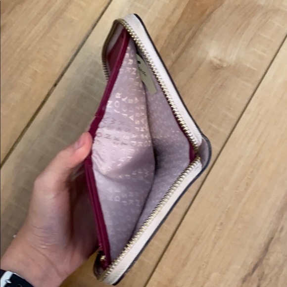 Kate Spade wallet - Picture 4 of 4
